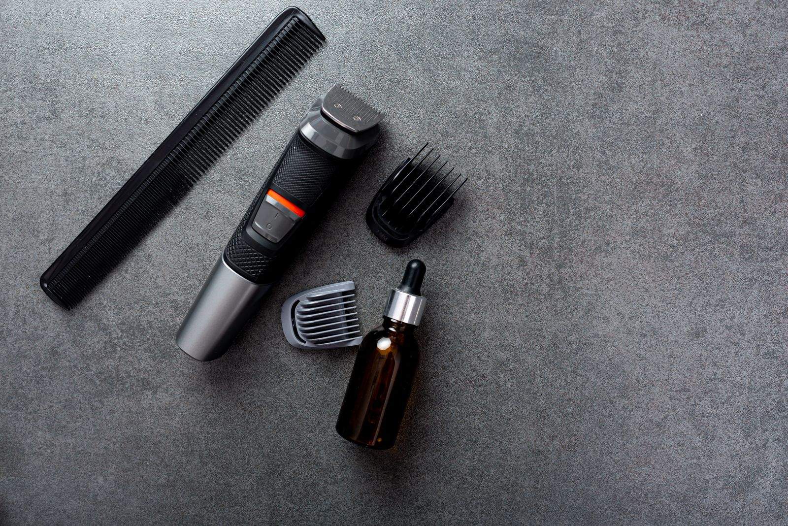 Beard trimmer and grooming kit for the best trimmers for men guide
